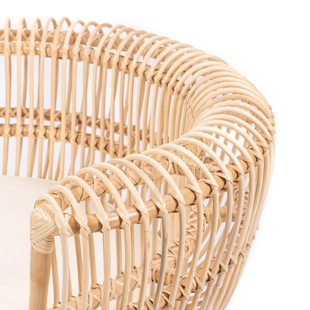 Fauteuil en rotin avec son coussin écru – Image 8