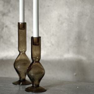 Grand bougeoir en verre vert olive