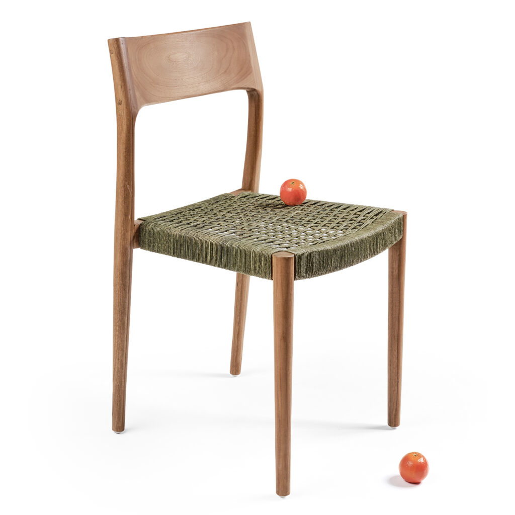 Chaise en teck naturel et corde vert armée