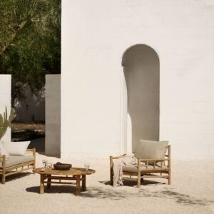 Fauteuil en bambou et coussins beige