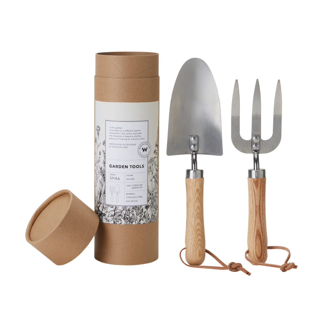 Outils de jardin, pelle et fourche