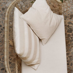 Housse de coussin en coton recyclé paille Mega, 50 x 75 cm