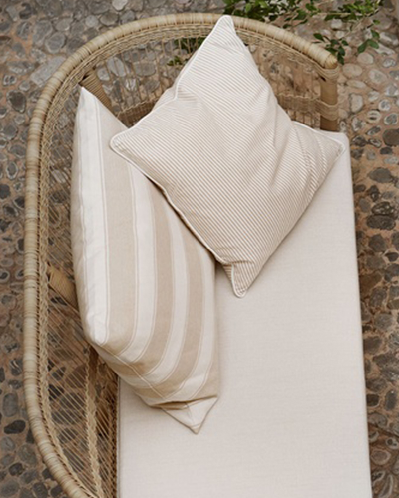 Housse de coussin en coton recyclé paille Mega, 50 x 75 cm