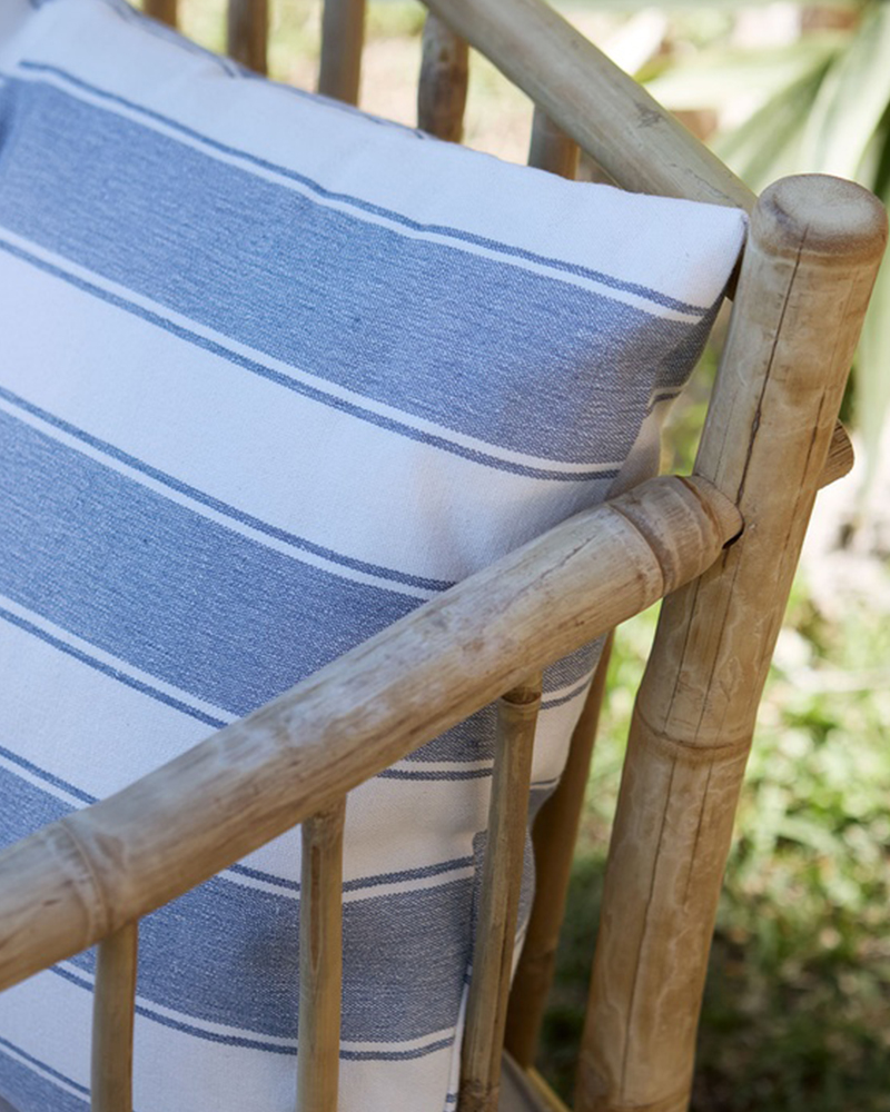 Housse de coussin en coton recyclé denim Mega, 50 x 75 cm